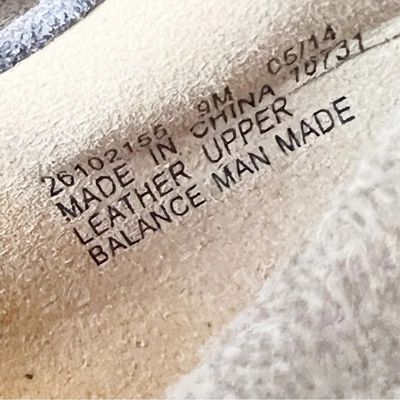 Clarks Artisan Taupe Suede Wedge Bootie Women’s Size 9 Dark Gray Tan Leather - Picture 4 of 10